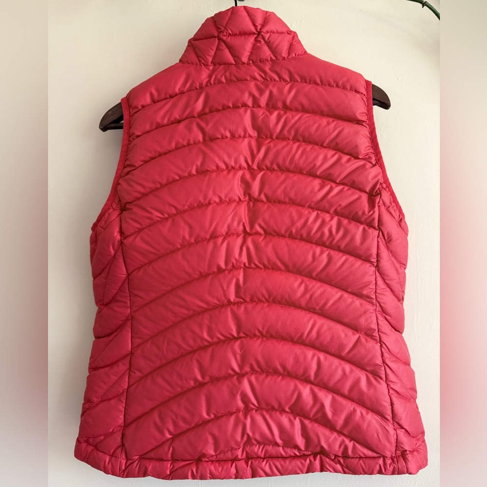 Patagonia Down Vest Womens Red Insulated Light Pack Winter Quilted Puffer Medium - Picture 2 of 14